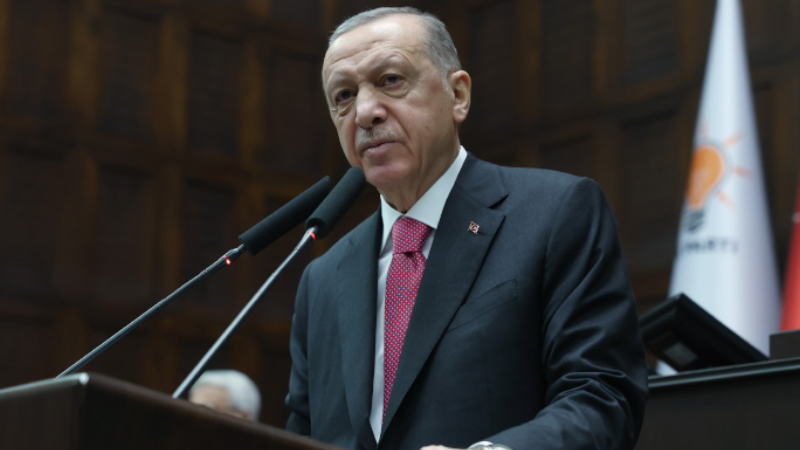 Cumhurbaşkanı Recep Tayyip Erdoğan, İngiltere Başbakanı Keir Starmer ile bir