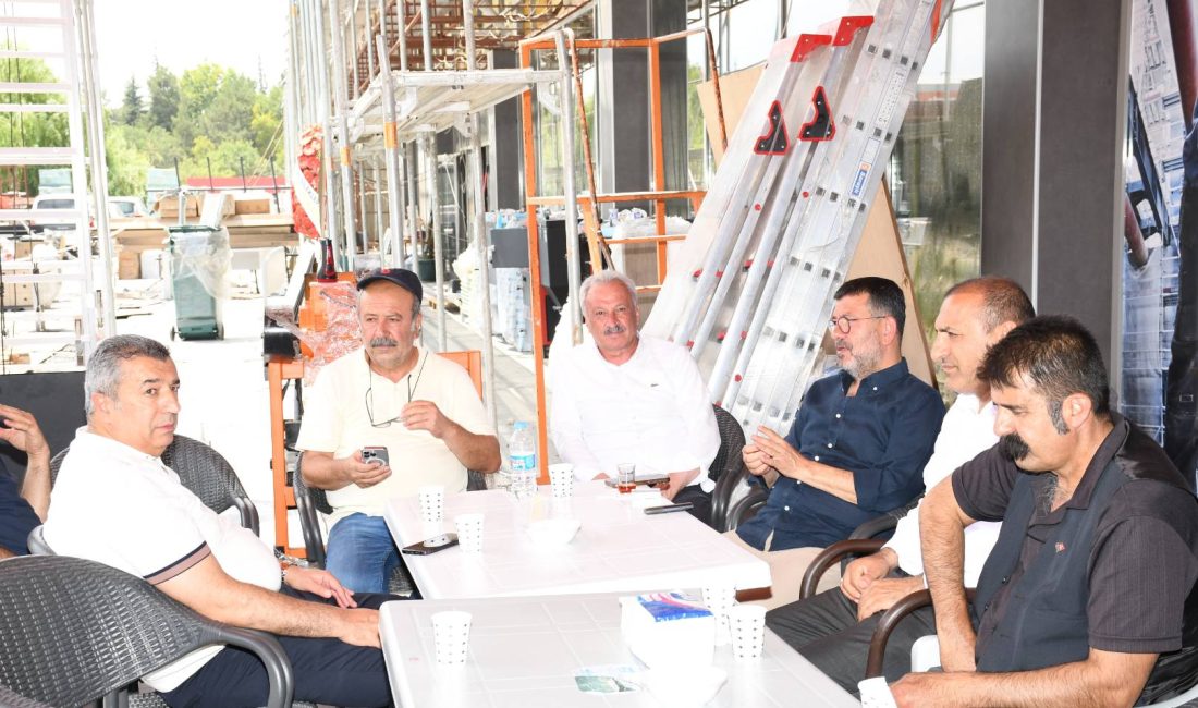 MESOB Yönetim Kurulu Üyesi Orhan Özbek’den Ağbaba’ya Geçmiş Olsun Ziyareti Malatya Esnaf ve Sanatkarlar Odaları Birliği (MESOB) Yönetim Kurulu Üyesi