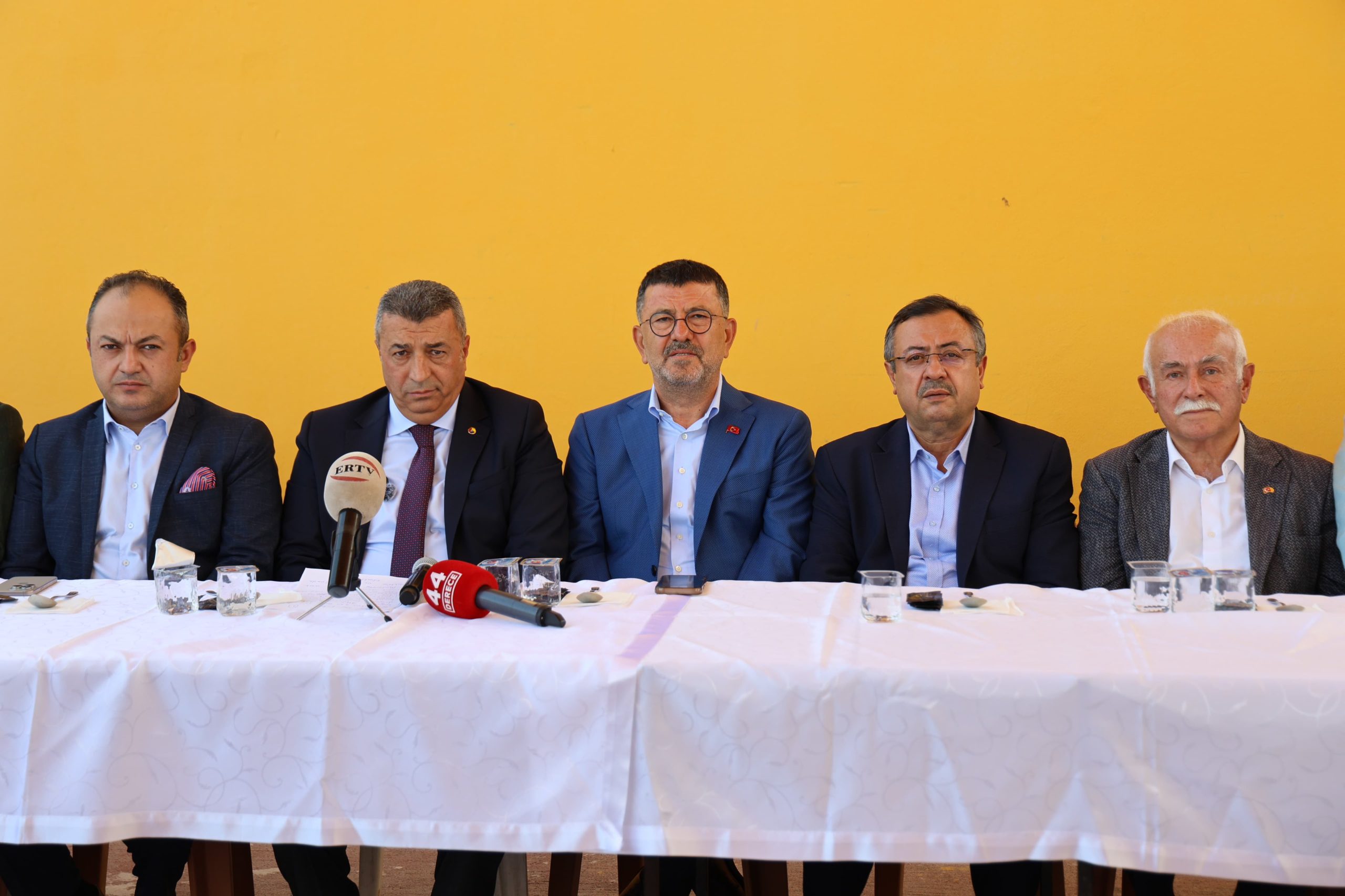 MALATYA – Malatya Ticaret Borsası, geleneksel Aşure Günü programını düzenleyerek