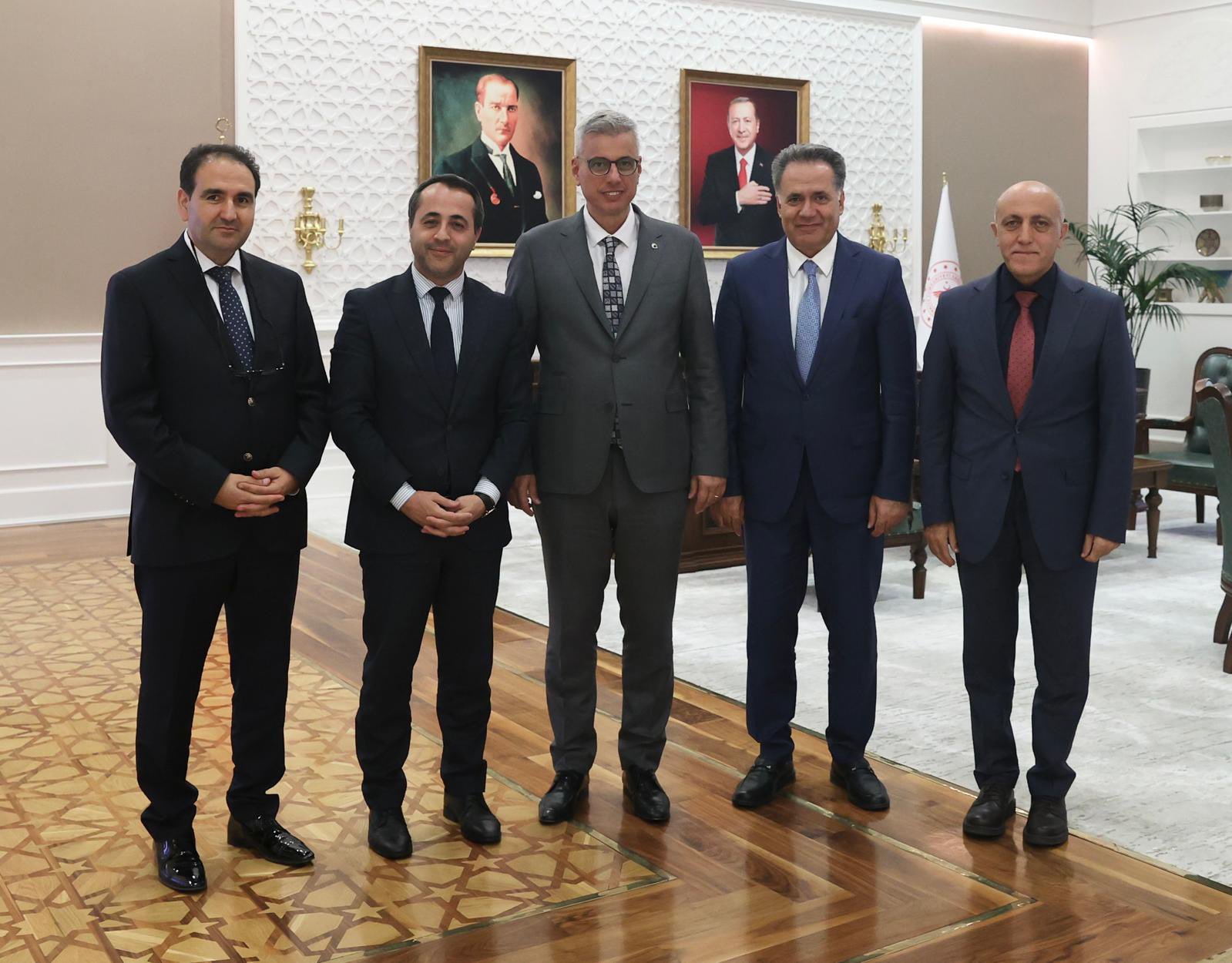 MalatyaPolitik.com – Sağlık Gündemi Malatya Sağlığına Güçlü Destek: Bakan Memişoğlu