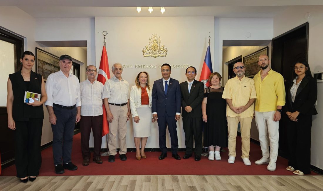 “Türkiye-Kamboçya Arasında Sağlık Köprüleri Kuruluyor”Sağlıkta Küresel İş Birliği: SATKOF Heyeti Kamboçya Büyükelçiliği’nde” Sağlık Turizmi Konfederasyonu (SATKOF) Genel Başkanı Prof. Dr. Aysun Bay