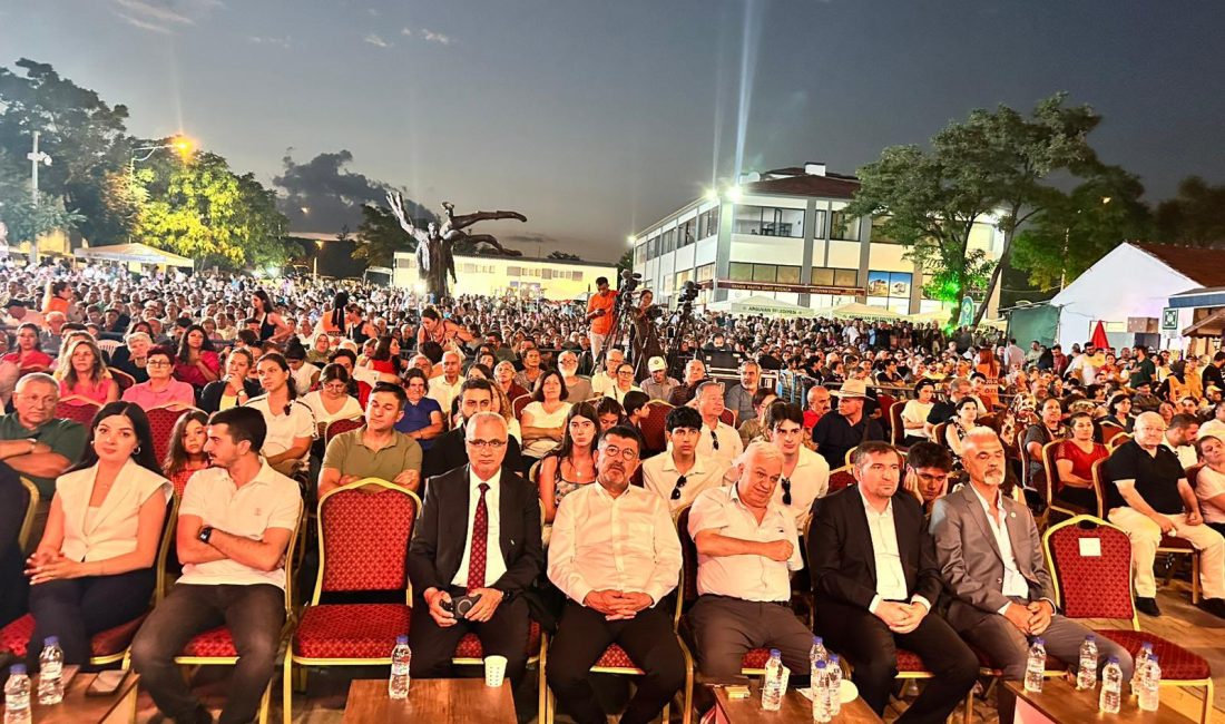 CHP Malatya Milletvekili Veli Ağbaba, “Yüreğimizin Sesiyle Buluştuk!” CHP Malatya Milletvekili Veli Ağbaba, Arguvan Türkü Festivali’nde Halkla Buluştu: