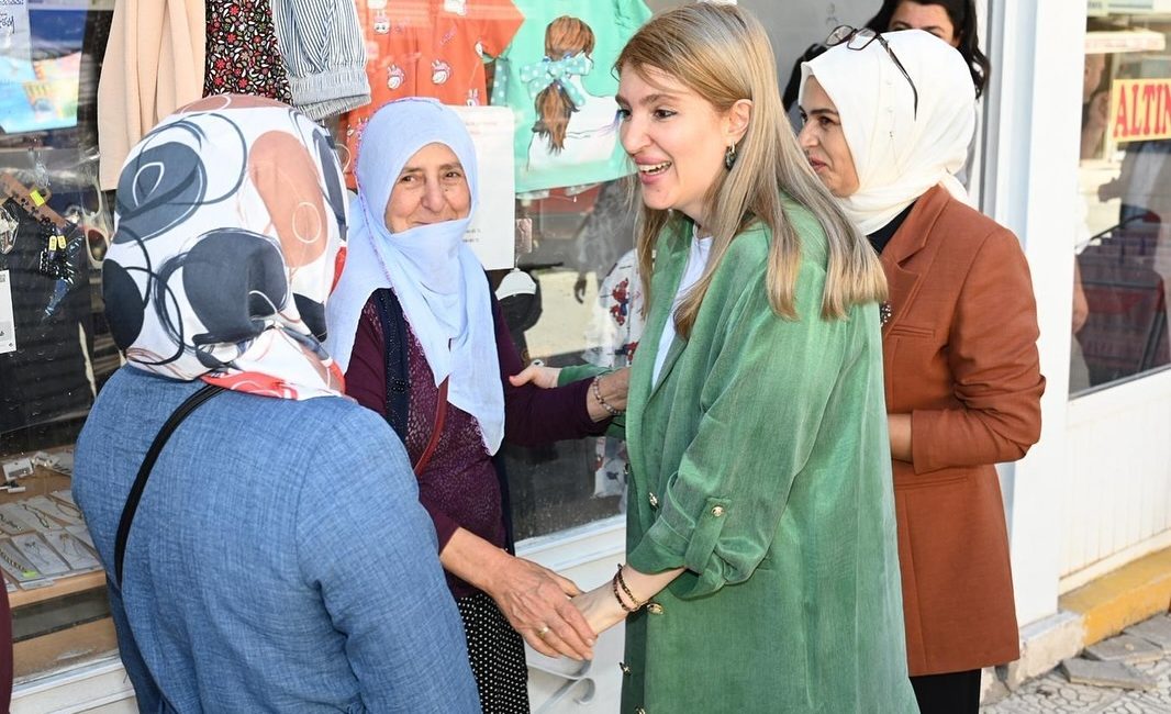 Milletvekili Ölmeztoprak Hız Kesmeden Çalışmalarına Devam Ediyor AK Parti Malatya Milletvekili İnanç Siraç Kara Ölmeztoprak, Arapgir ilçesinde