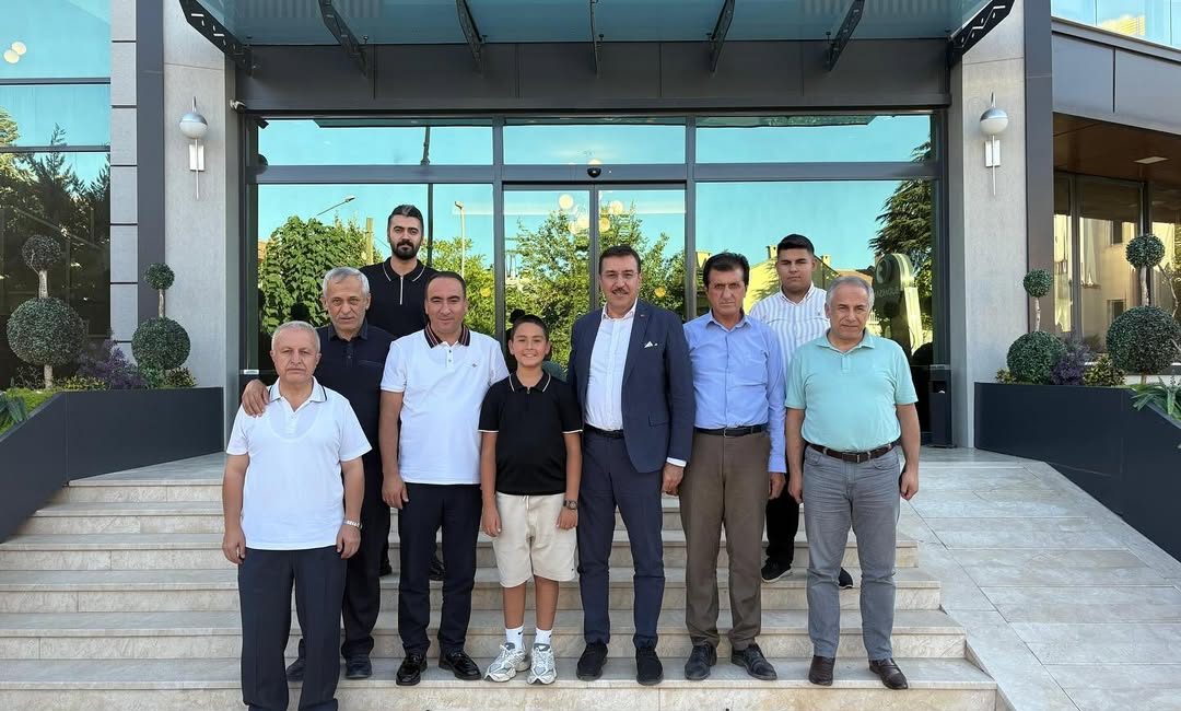 Milletvekili Tüfenkci’den Budaksan A.Ş.’ye Ziyaret AK Parti Malatya Milletvekili Bülent Tüfenkci, Malatya’nın önde gelen sanayi