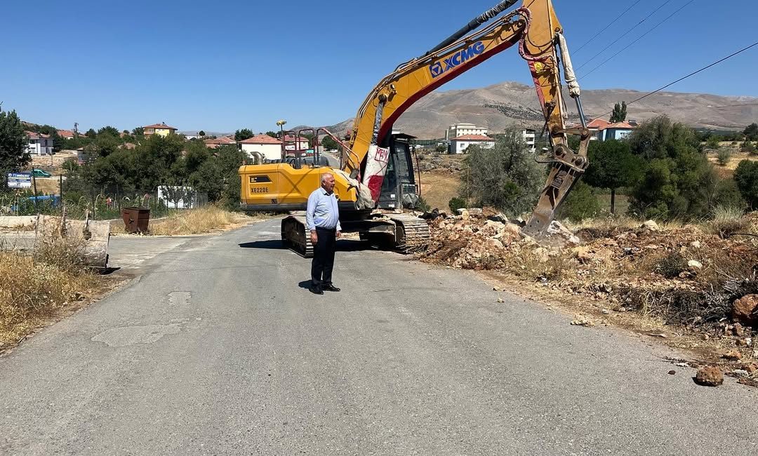 Başkan Bayram, Doğanşehir’de Hem Hizmetleri İnceledi Hem Halkla Buluştu Doğanşehir