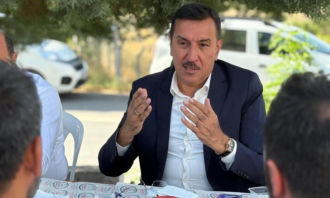 Milletvekili Tüfenkci ve Battalgazi Teşkilatı Karaköy Mahallesi’nde Vatandaşlarla Buluştu AK Parti Malatya Milletvekili Bülent Tüfenkci, AK Parti Battalgazi İlçe