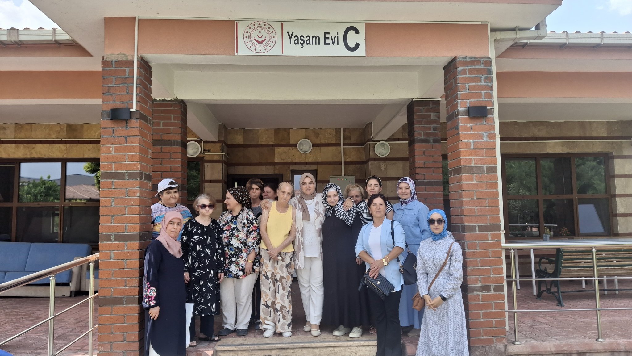 Vatanseverler Gençlik Eğitim ve Kültür Derneği Genel Başkanı Ayşe Alpaslan,