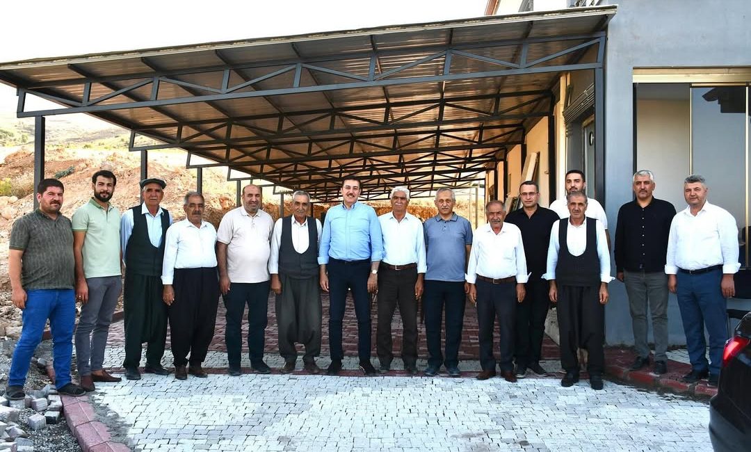 Milletvekili Tüfenkci’den Battalgazi’de Mahalle Ziyaretleri AK Parti Malatya Milletvekili Bülent Tüfenkci, Battalgazi İlçe Başkanı Basri