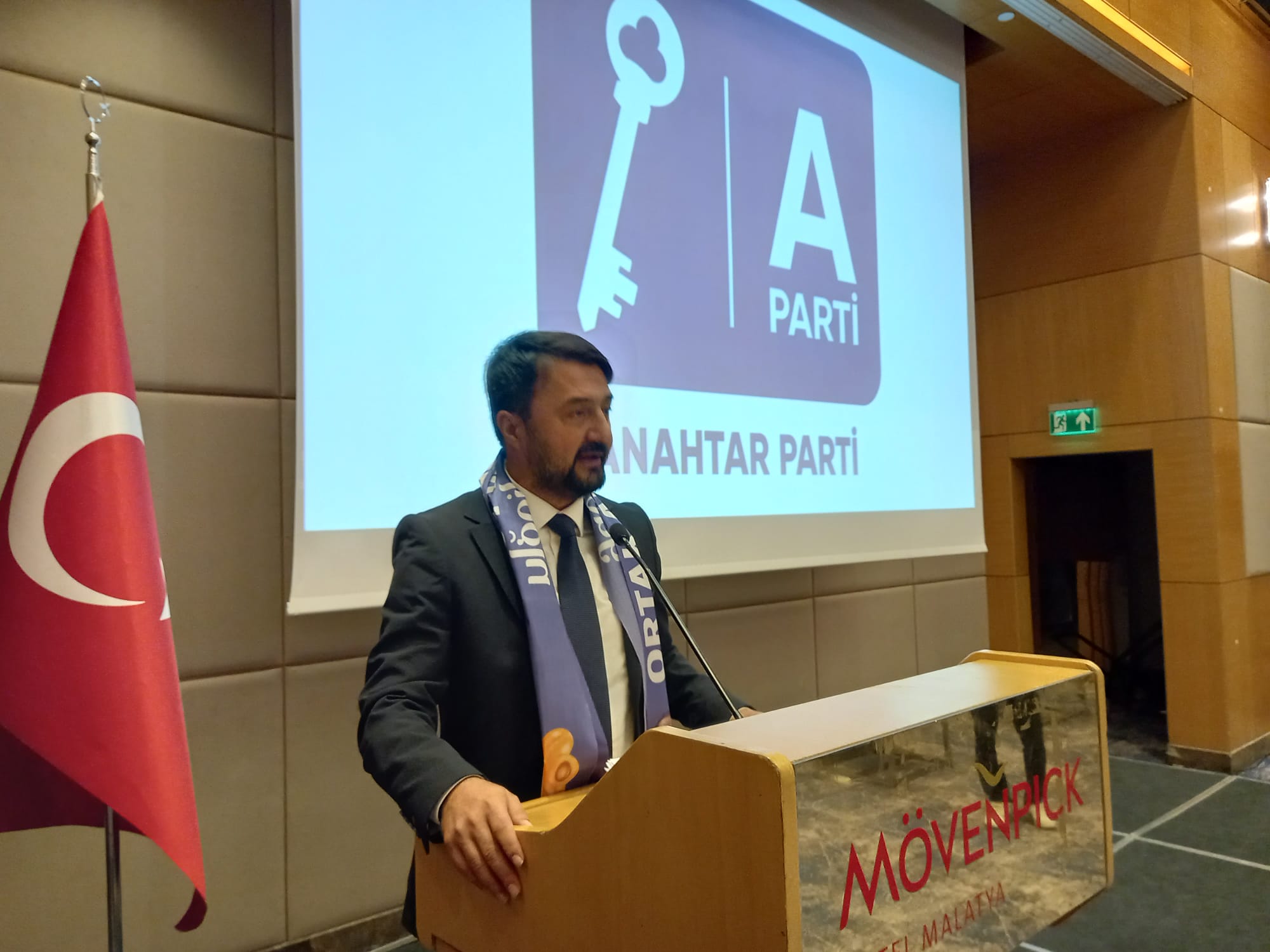 AnahtarParti Malatya İl Başkanı Erdoğan Zelyurt, gündemdeki Hal Yasası tartışmalarına