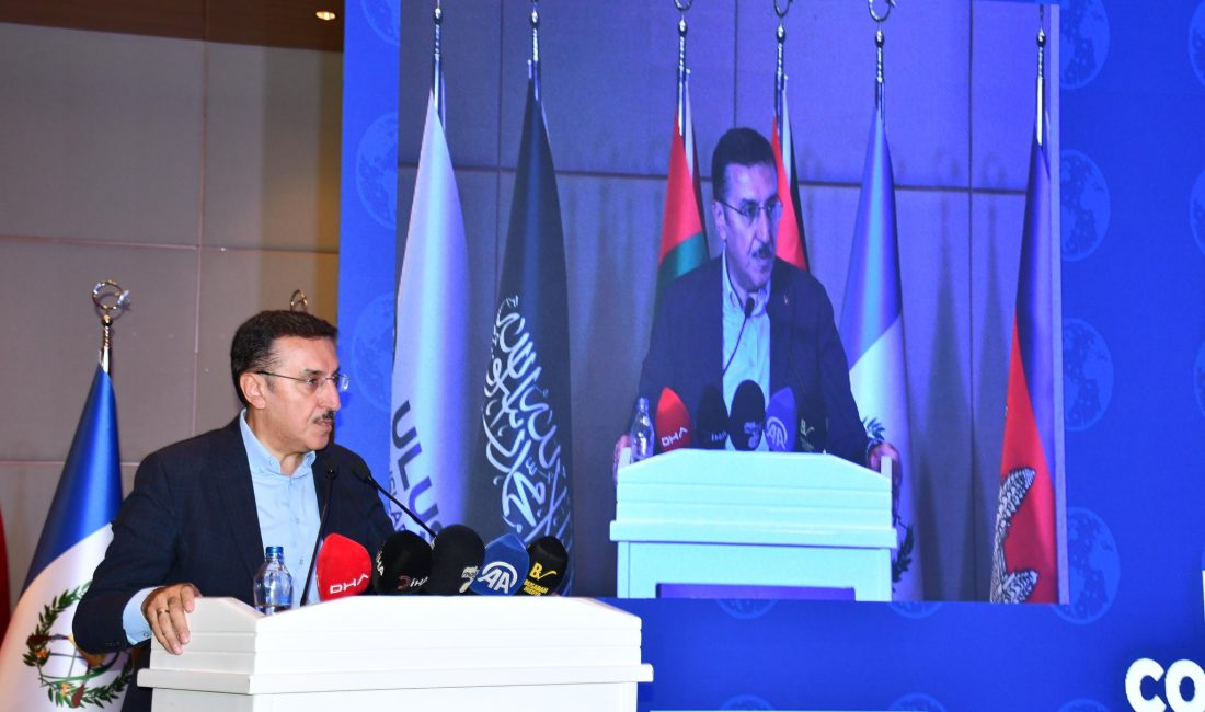 Malatya’da Ekonomik İş Birliği İçin Önemli Buluşma Malatya’da Ekonomik İş Birliği İçin Önemli Buluşma: Tüfenkci, ULUSKON Forumu’na