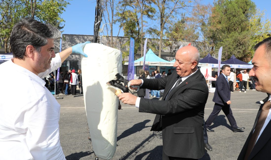 Kahramanmaraş İstiklal Üniversitesi’nde (KİÜ) bu yıl ikincisi düzenlenen Oryantasyon Günleri,