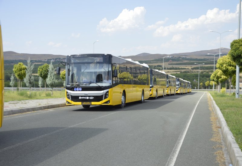 Malatya’da Toplu Taşıma Çilesi Büyüyor: MOTAŞ Seferleri ve Web Sitesi Tepki Topluyor Malatya’da şehir içi toplu taşıma hizmetlerinde yaşanan sorunlar her geçen
