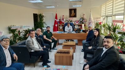 Tüm Sağlık-İş Sendikası Malatya İl Başkanı Ahmet Demirhan ve yönetim