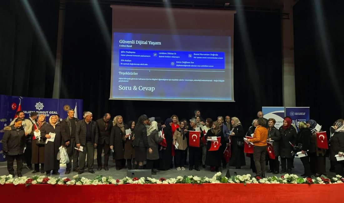 Battalgazi Yerleşkesi’nde Tazelenme Üniversitesi öğrencilerine yönelik “Siber Bilgelik Atölyesi” düzenlendi.