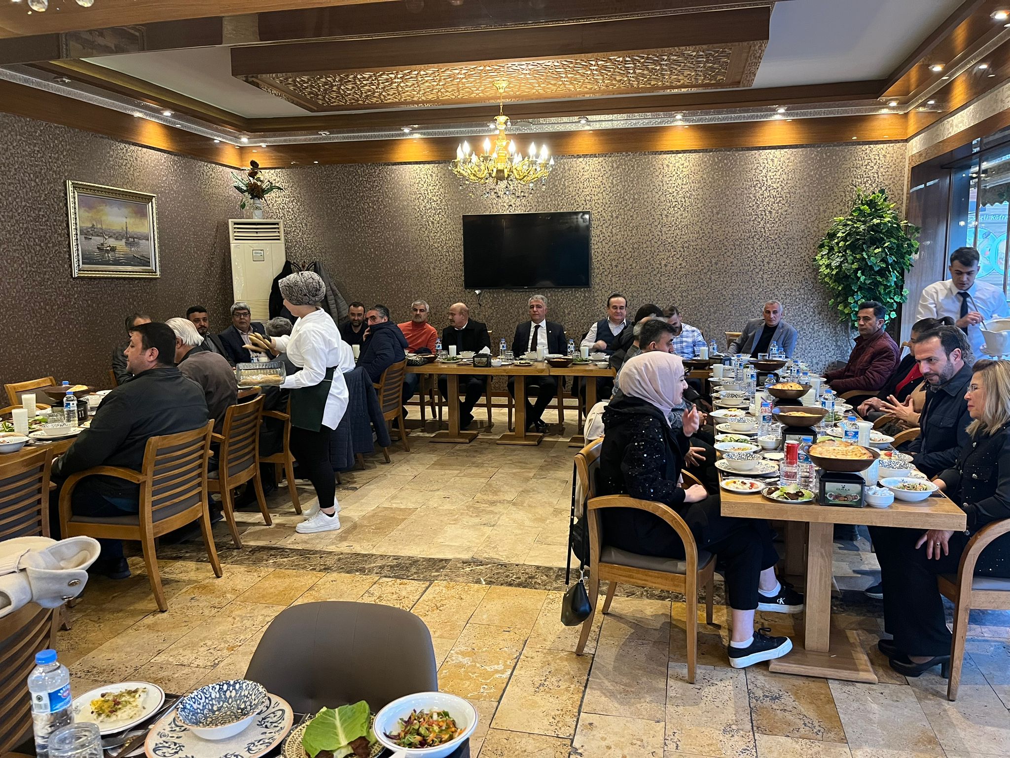 İYİ Parti Yeşilyurt İlçe Teşkilatı, Ramazan ayının manevi atmosferinde düzenlenen