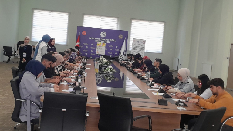 Deprem sonrası gençlerin psikolojik iyi oluşunu desteklemek amacıyla üniversiteler arası