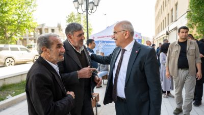 Malatya Büyükşehir Belediye Başkanı&nbsp;Sami Er, Malatya Çarşı Merkezi’nde incelemelerde bulunarak