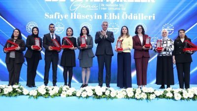 Battalgazi Devlet Hastanesi’nde görev yapan ebe ve hemşire Ayşe Tekedereli,