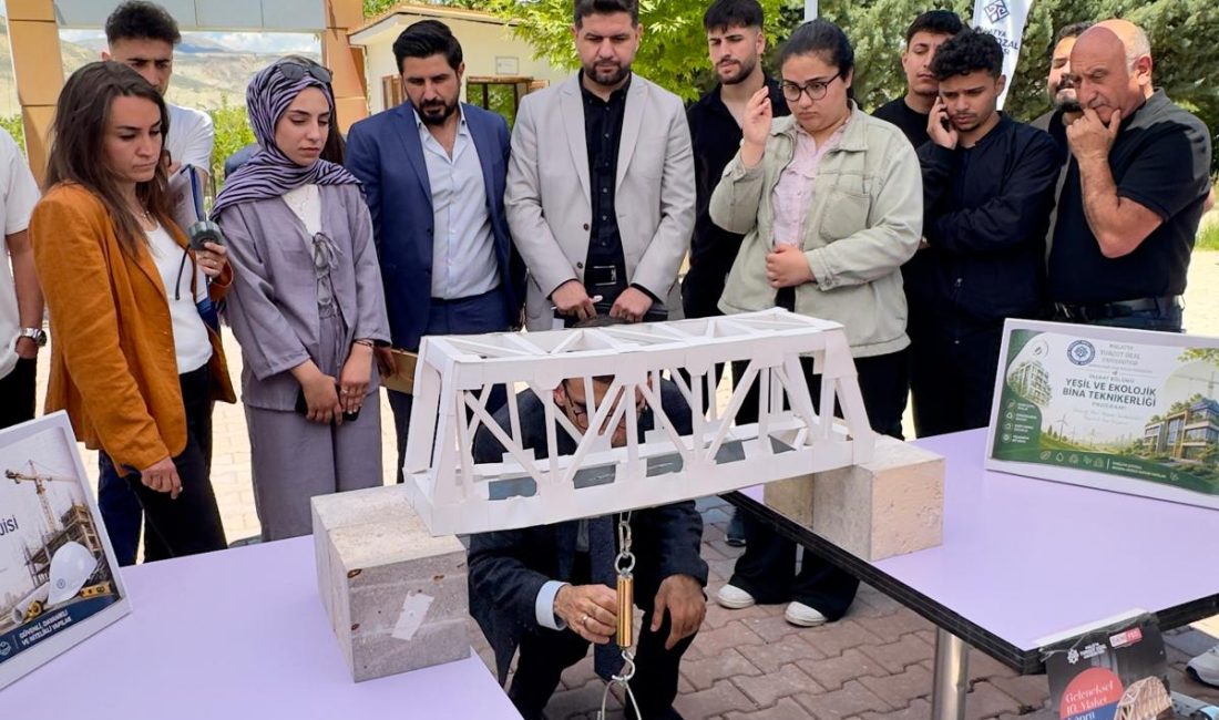Geleceğin inşaat profesyonelleri, düzenlenen maket köprü yarışmasında teknik bilgi ve