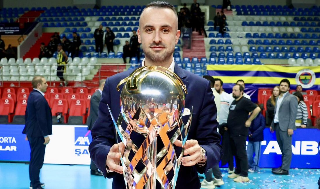 Fenerbahçe Başkan Adayı Hakan Safi’nin açıkladığı yönetim kurulu asil listesinde,