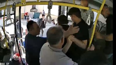 Malatya’da sefer halindeki belediye otobüsünde epilepsi nöbeti geçiren yolcu, şoförün